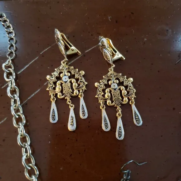 8 piece Bohemian Costume jewelry lot necklace earrings locket bracelet - Picture 8 of 11